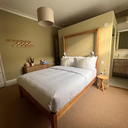 Lido Townhouse 4* Bristol